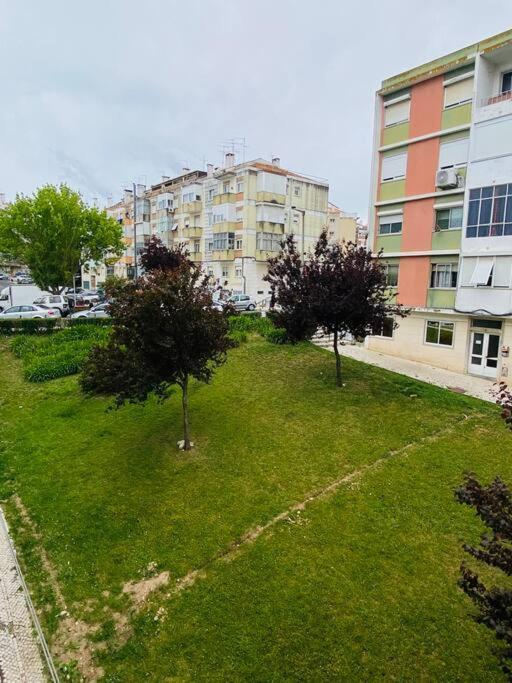 Apartment Modern 3 Bedroom Flat In Lissabon